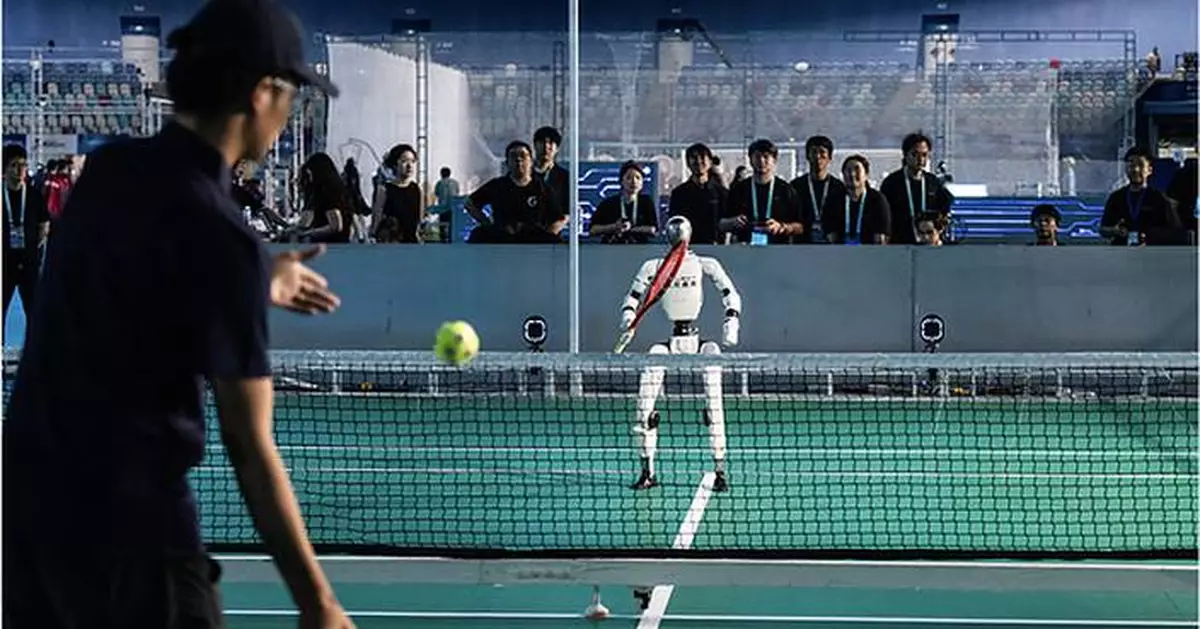 World's First Autonomous Humanoid Tennis Match: GALBOT Robots Complete 100+ Consecutive Rallies