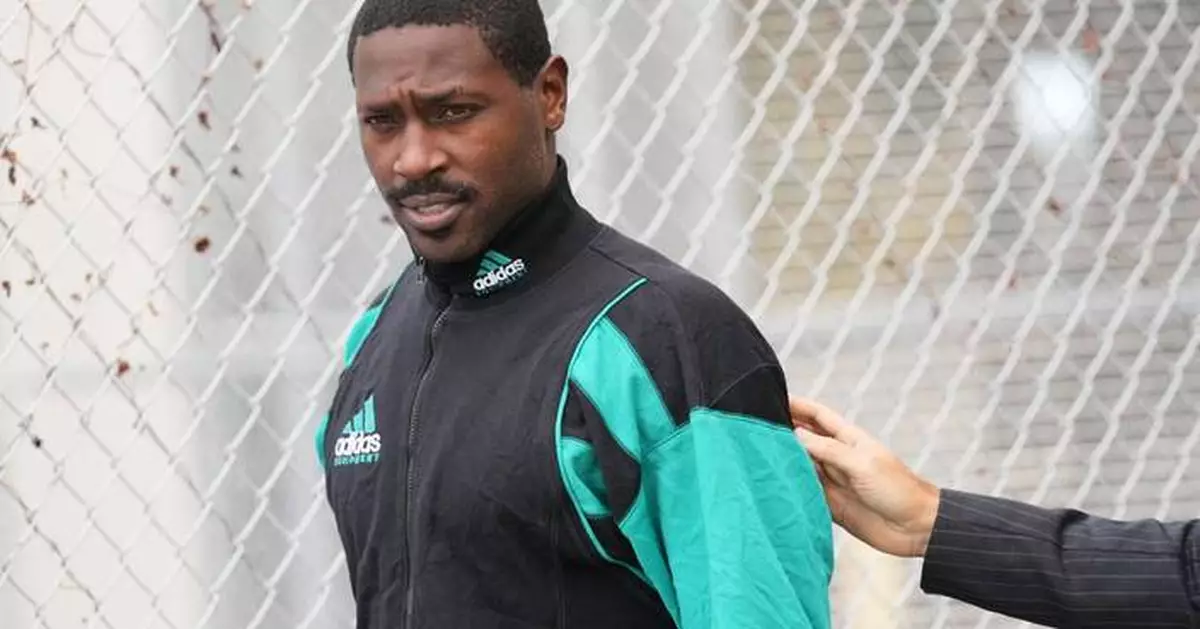 Ex-NFL star Antonio Brown to accept plea deal on attempted murder charge, his lawyer says
