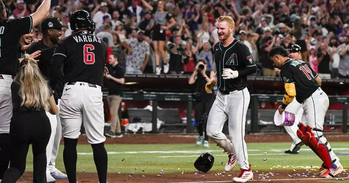 Two months after getting cut, Pavin Smith's game-ending homer gives D-backs playoff hope