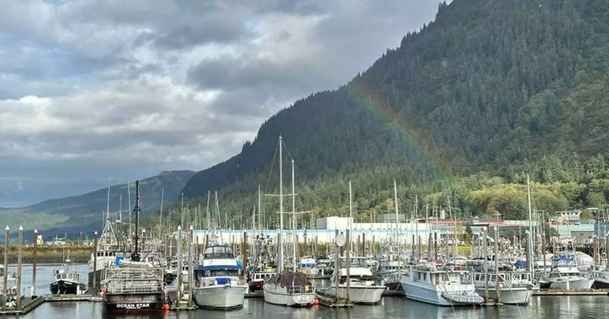 'Lower 48' is a phrase to fight over in Alaska. It's a fixture in the state's US Senate contest
