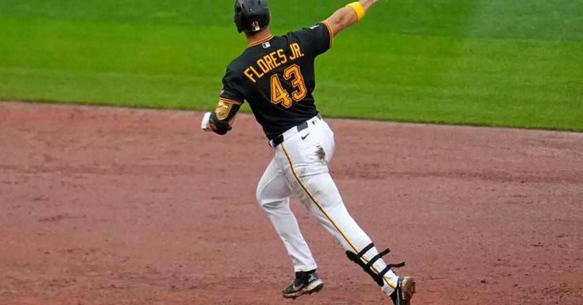 Flores Jr. hits go-ahead, 2-run homer in 8th as Pirates rally for 4-3 win and series sweep of Royals