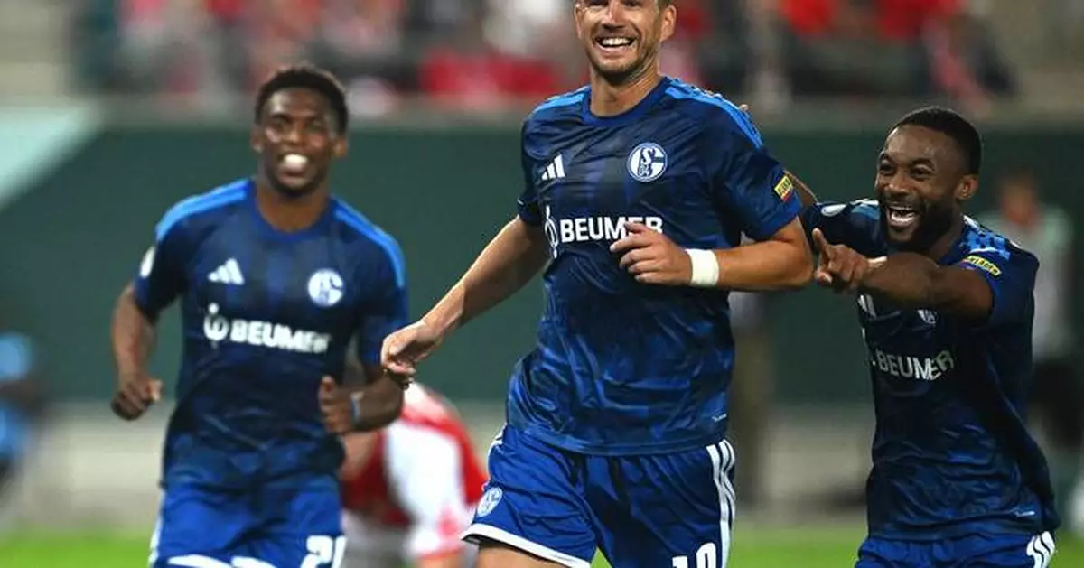 Dzeko ending 19-year international career with Bosnia-Herzegovina next month