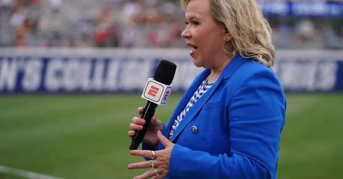 Texas QB Arch Manning apologizes to ESPN reporter Holly Rowe for laughing about fake video of slap
