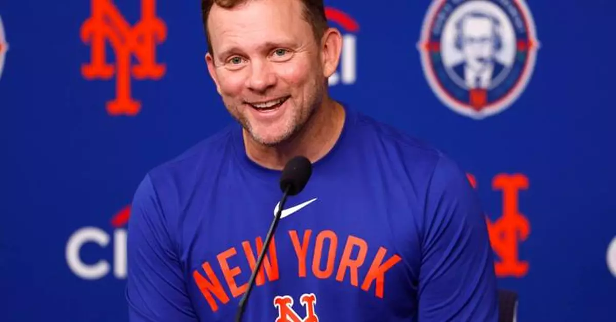Mets hire interim manager Andy Green for the full-time job, giving him a 3-year contract