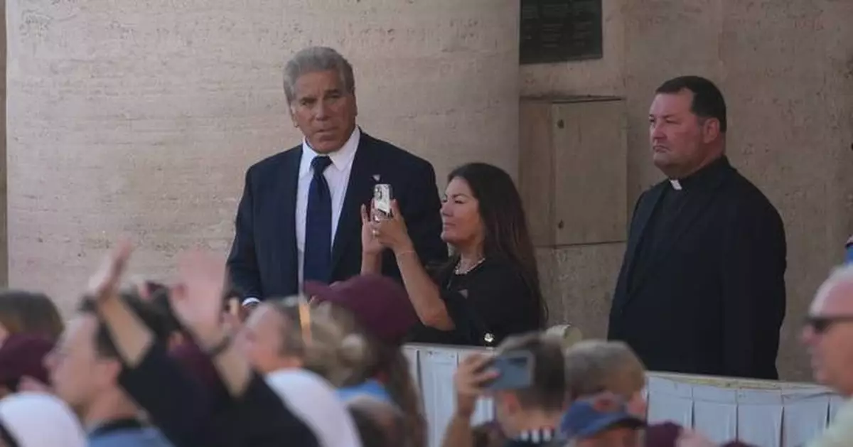Hulk star Lou Ferrigno fulfils childhood dream meeting with Pope Leo XIV