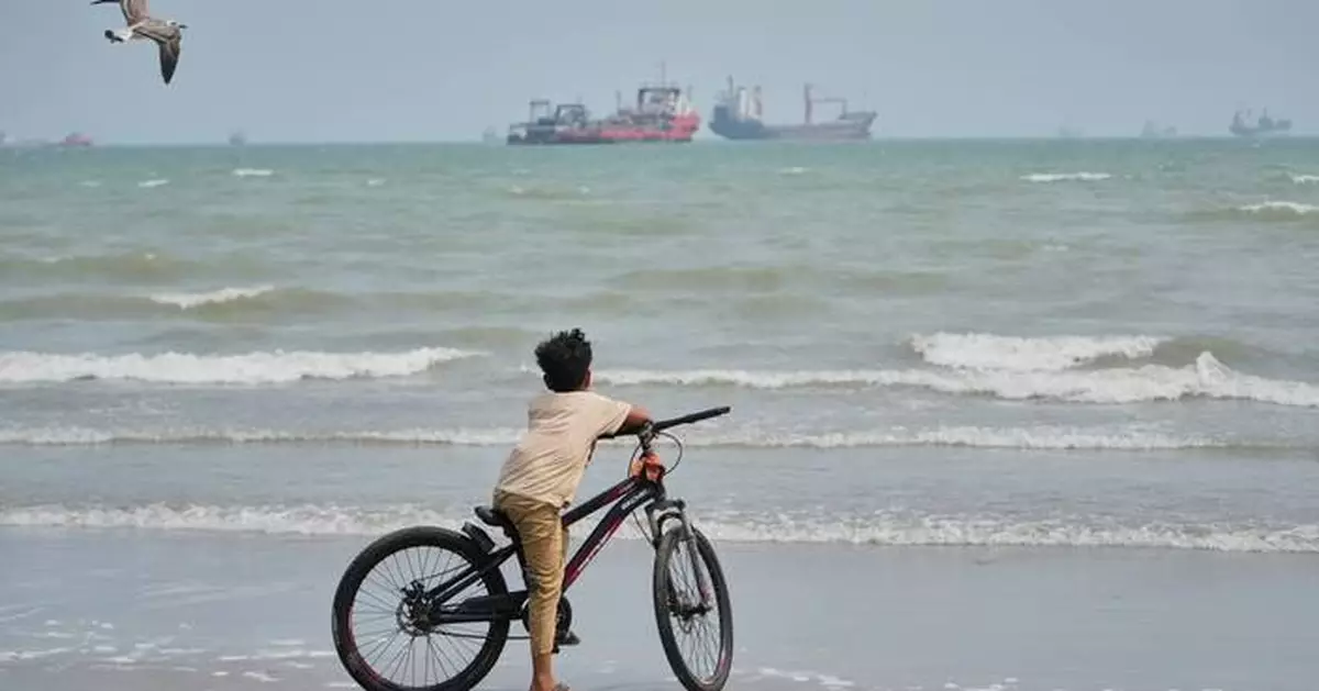 Gulf nations have found ways to keep oil flowing through the Iran war, but the costs are mounting