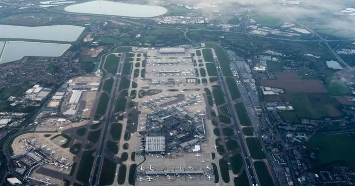 Travel chaos at UK airports as over 600 flights canceled due to air traffic control issue