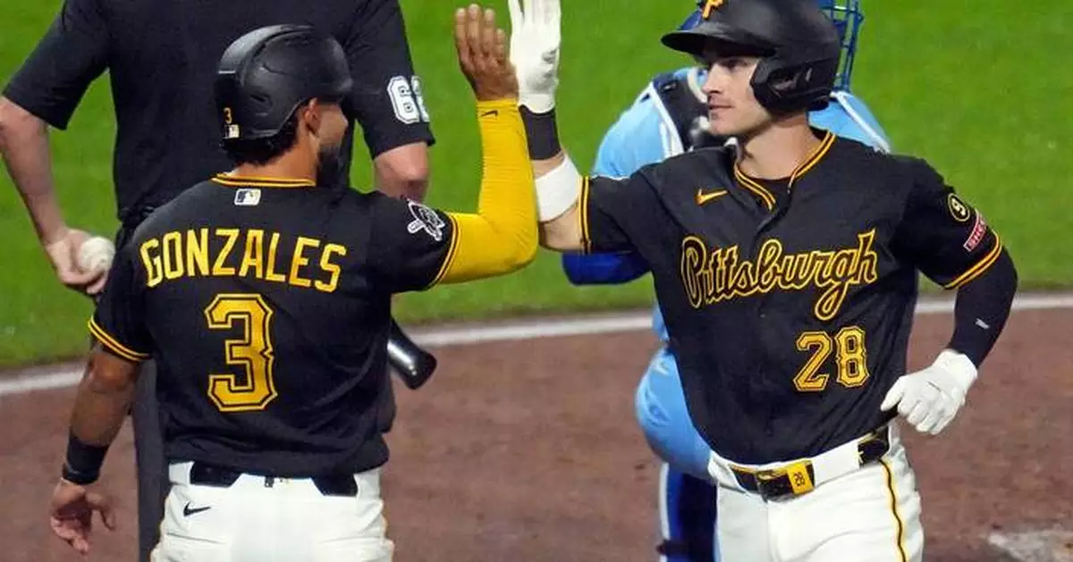 Brandon Lowe's go-ahead homer in the 8th lifts the Pirates past the Royals, 6-5