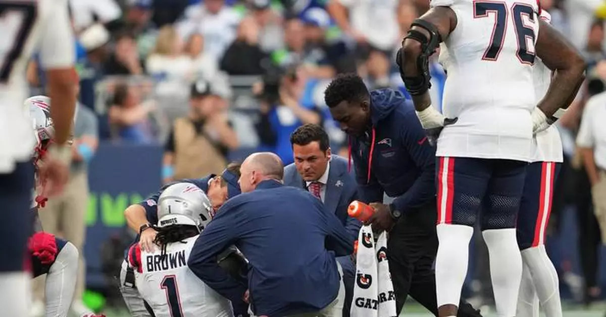 A.J. Brown leaves his Patriots debut with a right ankle injury