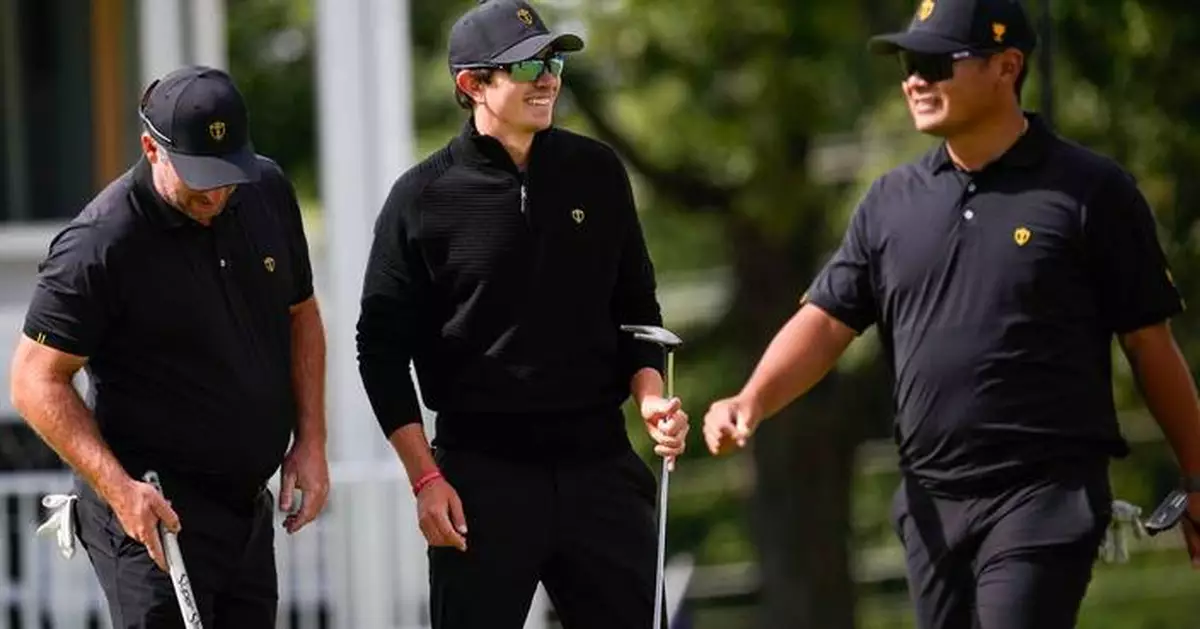 Presidents Cup pairings for opening session at Medinah