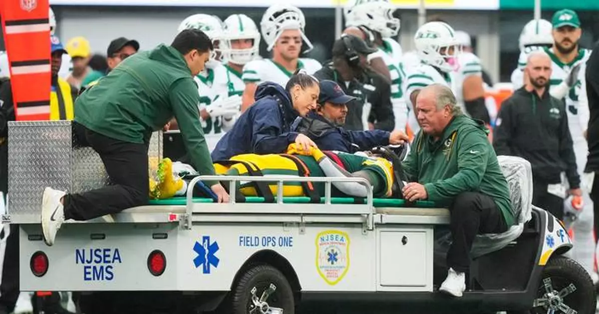Packers' Jayden Reed and Zach Bako-Bewele carted off on consecutive plays vs Jets