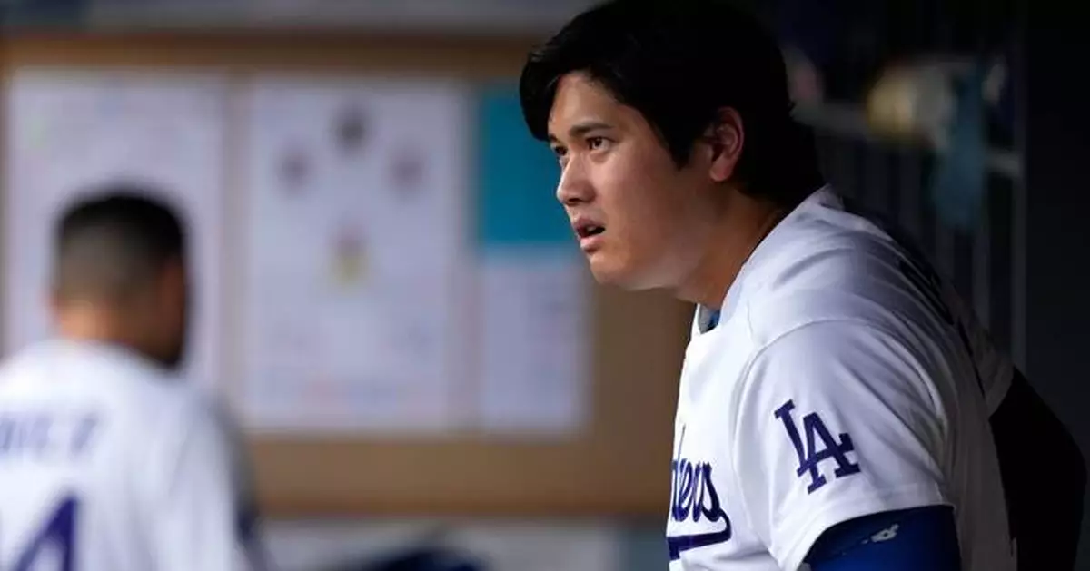 Shohei Ohtani takes first swings off tee since going on IL and feels good, Roberts says