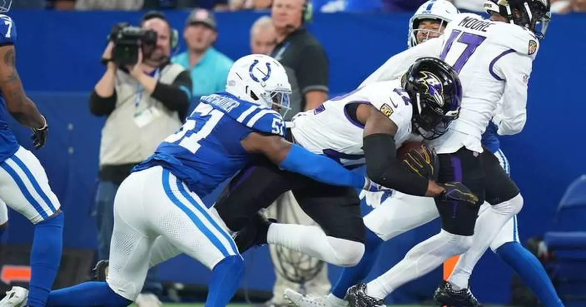Colts hope to clean up defensive communication by having LB Akeem Davis-Gaither relay play calls