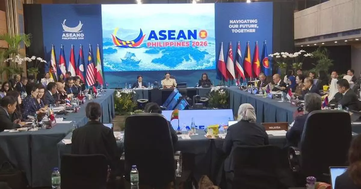 ASEAN economic ministers meet in Manila, push for deeper cooperation to build regional resilience