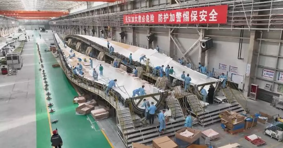 China's manufacturing PMI returns to expansion in September