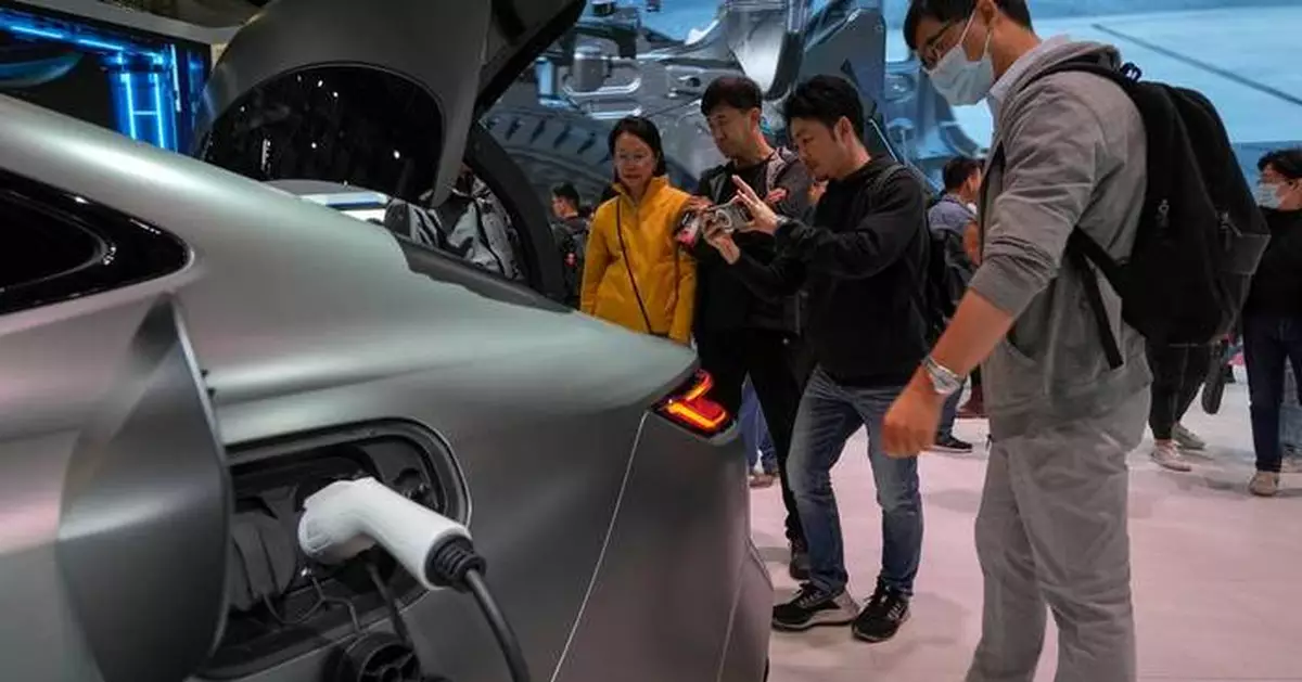 Chinese auto companies race ahead on EV technology, achieving 5-minute ultrafast charging