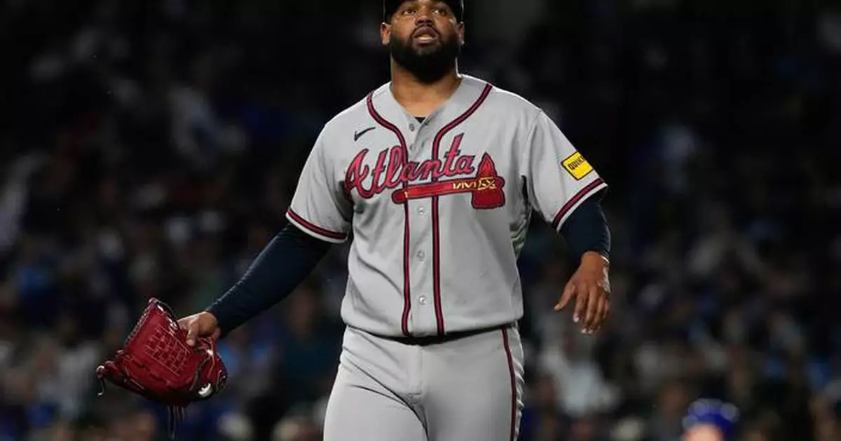 Braves right-hander Reynaldo López goes on injured list with shoulder inflammation