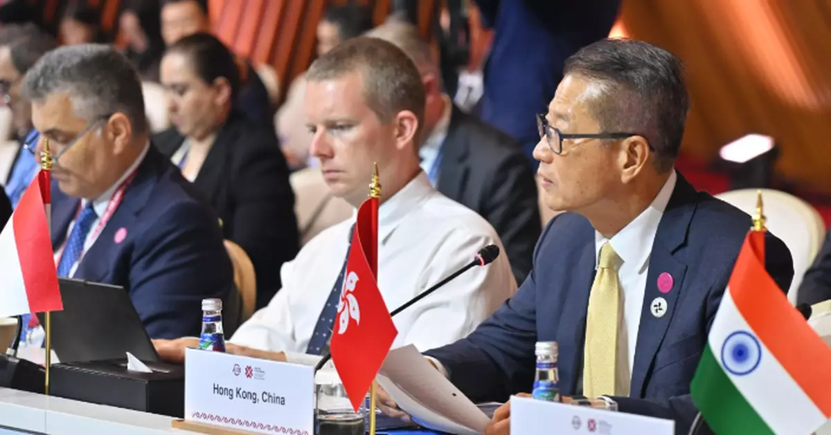 Financial Secretary Attends AIIB Annual Meeting in Qatar to Explore Cooperation Opportunities