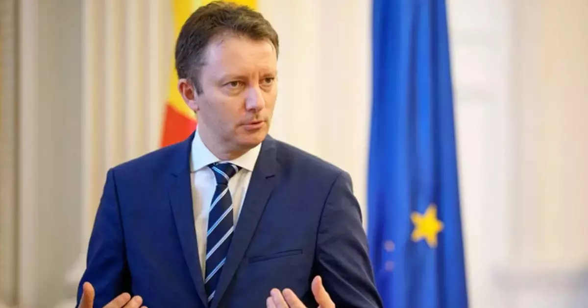 Romanian lawmakers set to vote on new center-right Cabinet as political crisis drags on