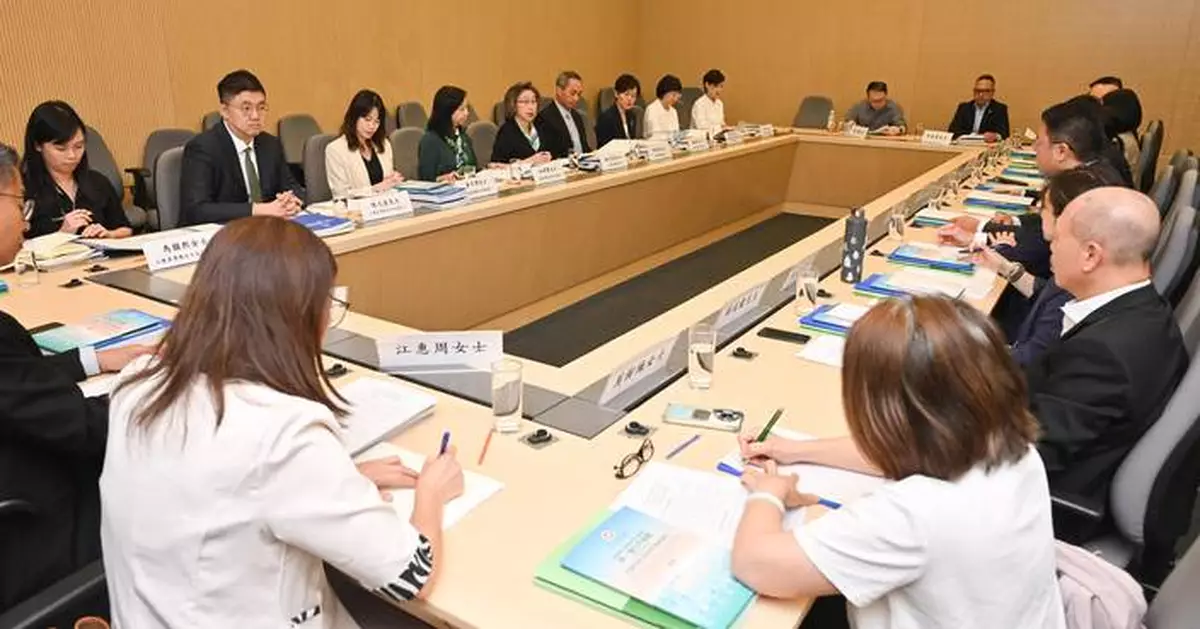 SCS Briefs Civil Servants on Hong Kong's First Five-Year Plan and Policy Address