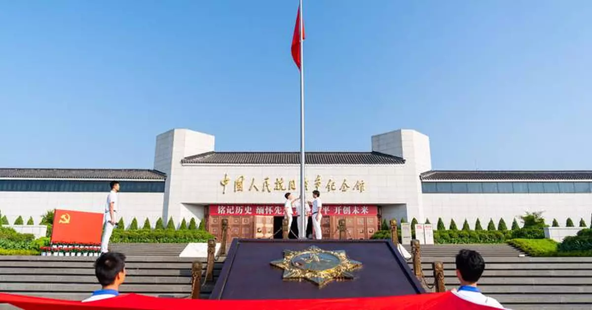 Dr. Choi Launches Beijing Study Tour for Citizenship and Social Development Students
