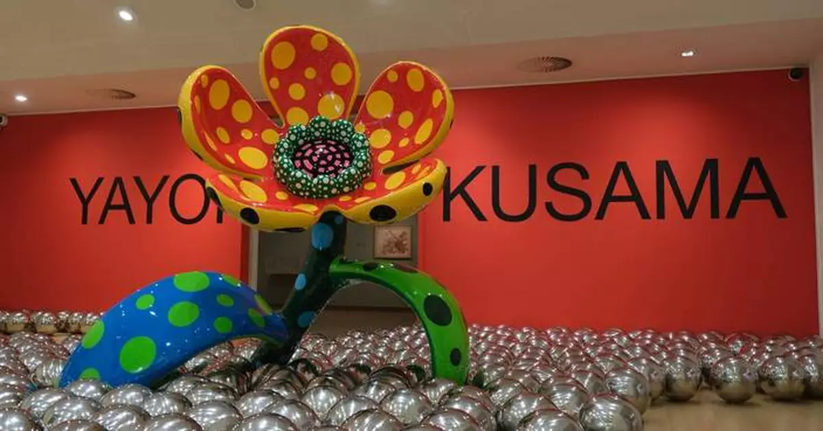 Amsterdam’s Stedelijk Museum opens a major Yayoi Kusama exhibition after her death last month