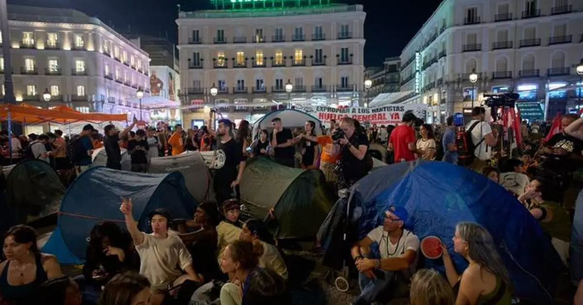 Eviction of 87-year-old sparks encampment protest in Madrid over housing crisis