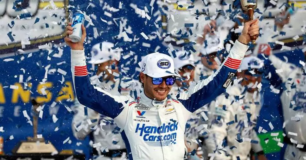 Kyle Larson storms to a dominant Kansas win, tightening his grip on the NASCAR Cup Series title race