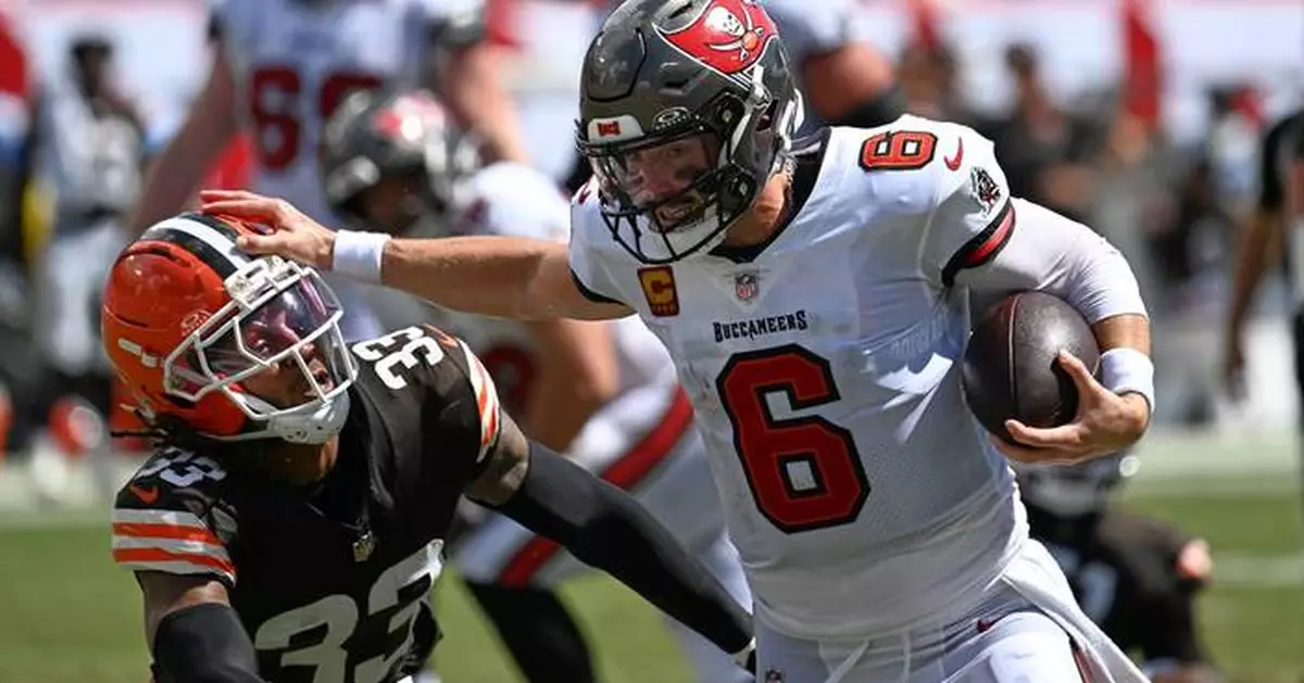 Baker Mayfield outplayed by Deshaun Watson as Buccaneers fall to Browns in revenge matchup