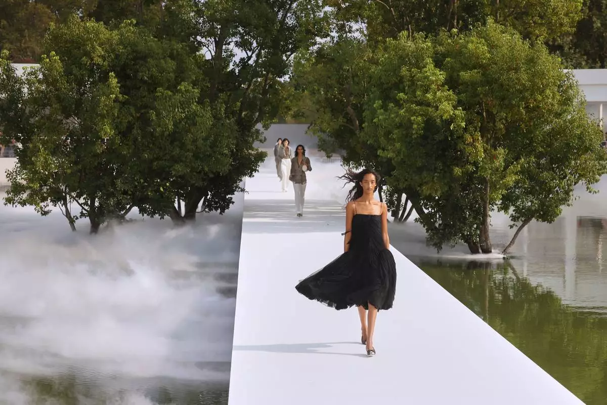 A model wears a creation as part of the Christian Dior Womenswear Spring Summer 2027 collection presented in Paris, France, Tuesday, Sept. 29, 2026. (AP Photo/Thomas Padilla)
