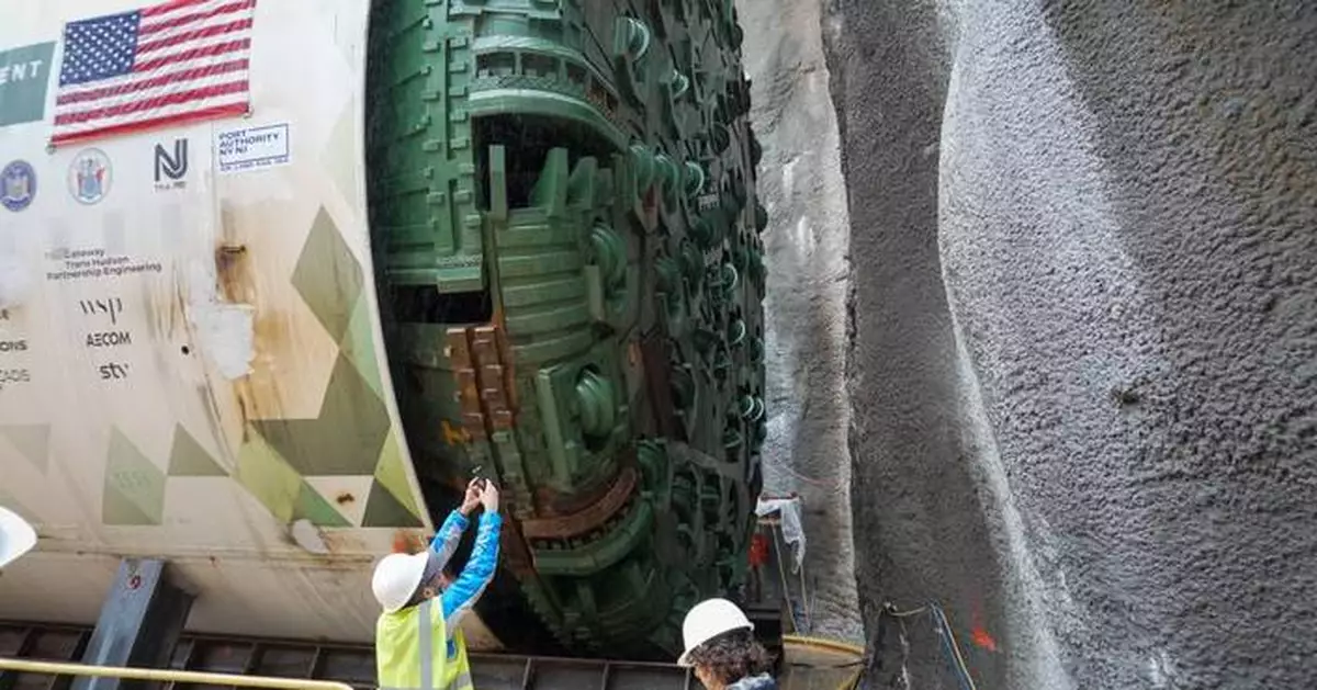 Powerful drill roars to life to dig Hudson River tunnel connecting New York and New Jersey