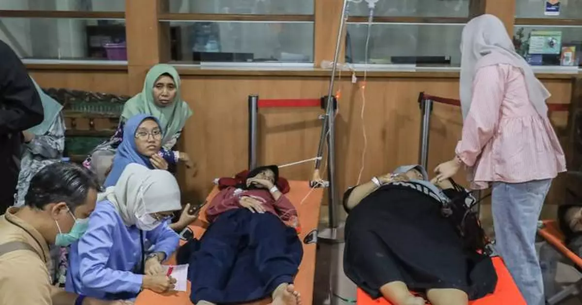 Nearly 2,000 fall ill in suspected food poisoning linked to Indonesia's free school meals program