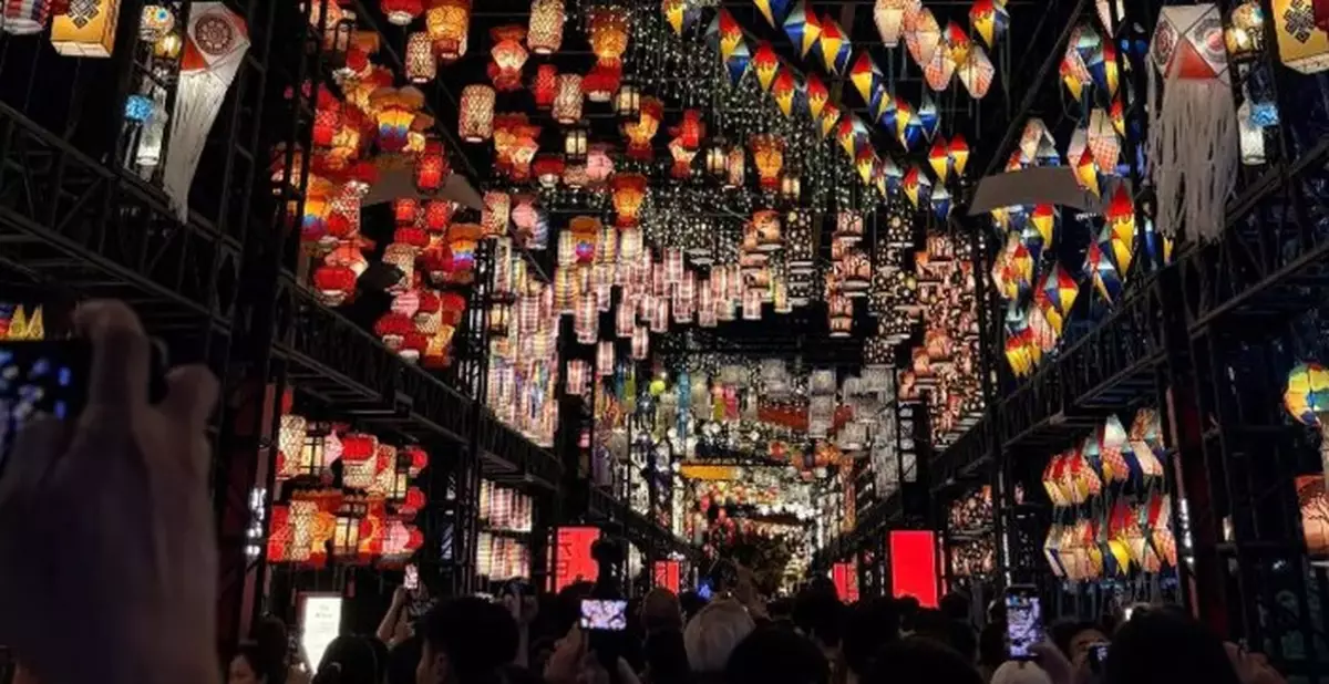 Mid-Autumn Lantern Carnival 2026 Extended to October 7