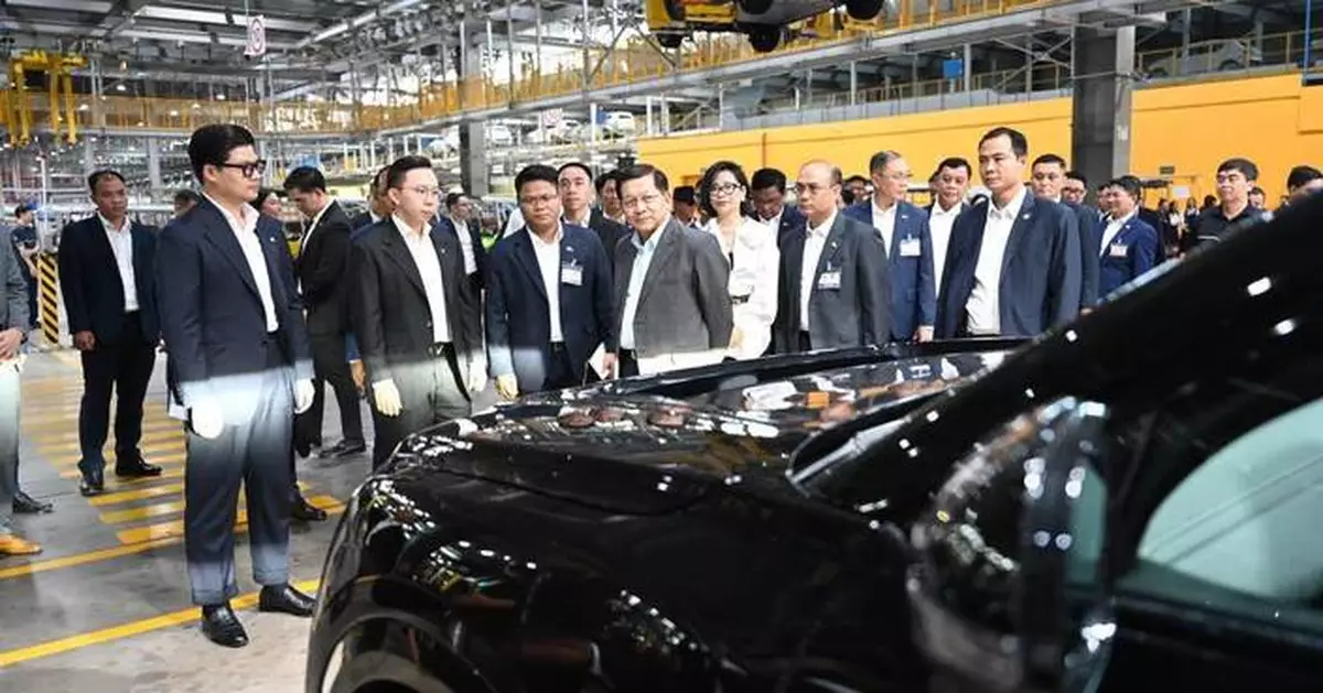 President Of Myanmar Visits VinFast Manufacturing Complex  In Hai Phong