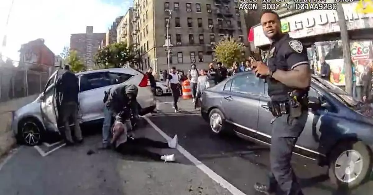 Lawyers for NY man shot by ICE say officer fired into car without warning