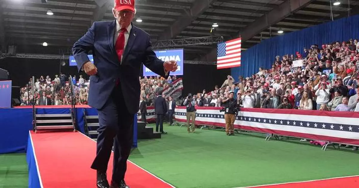 The Latest: AP-NORC poll: Strong majority of voters believes Trump is failing at home and abroad