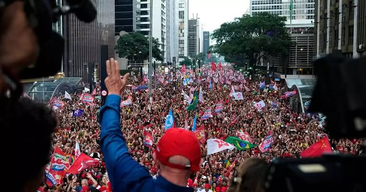 Brazil's Lula, Bolsonaro close arguments to voters ahead of nail-biting election runoff