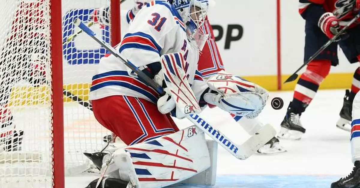 Rangers goalie Igor Shesterkin helped off ice after awkward fall against Capitals