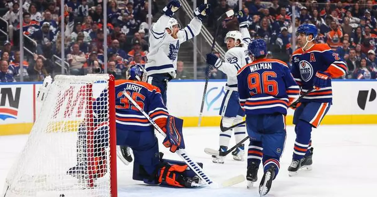 Nylander scores twice to reach 300 NHL goals as Maple Leafs rout Oilers 7-2
