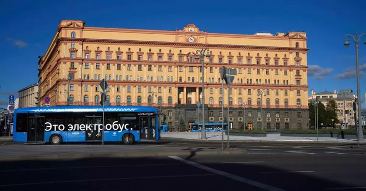 Russia says it has detained a German who faces charges for serving in Ukrainian army