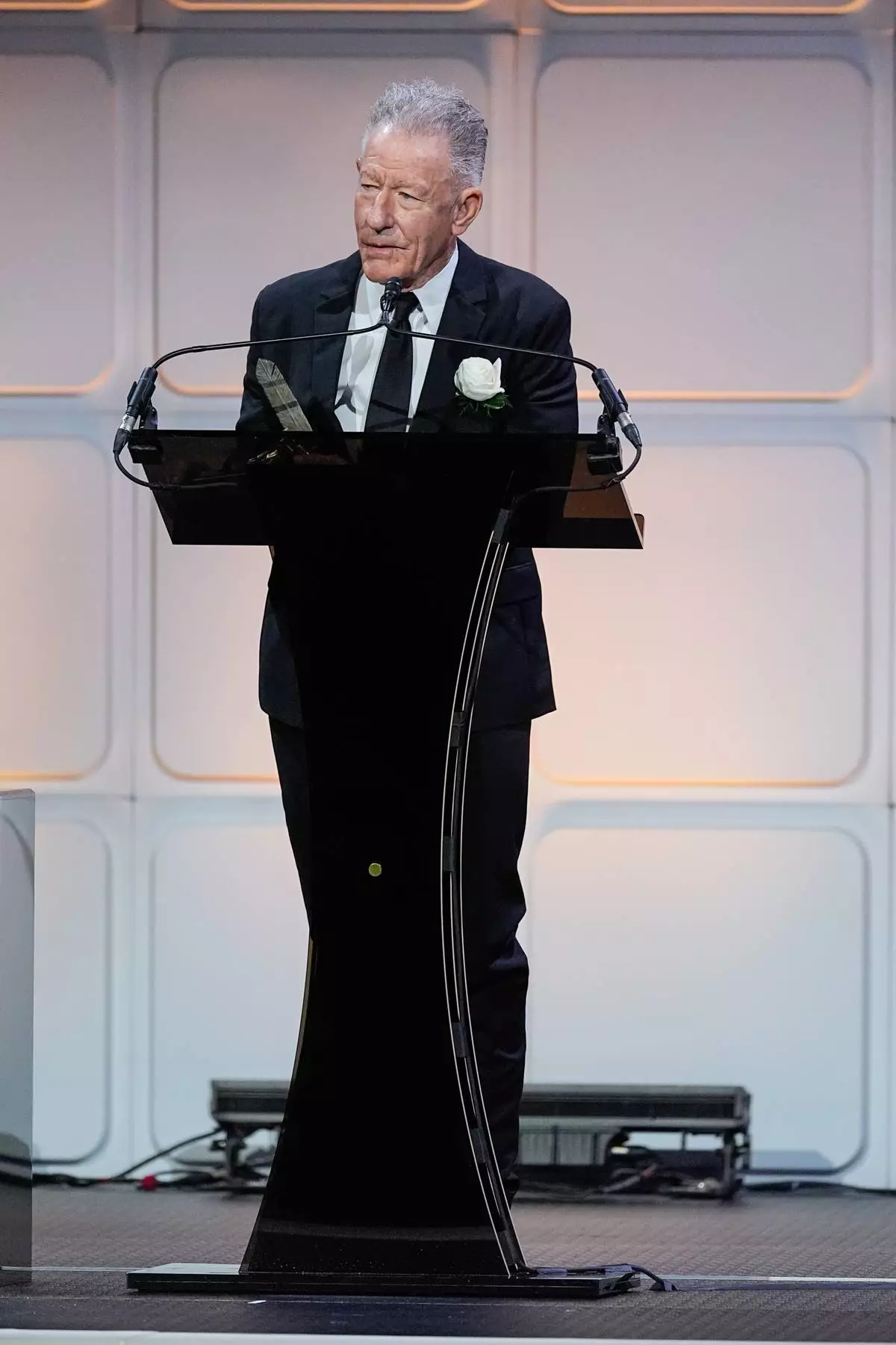 Lyle Lovett speaks as he is inducted into the Nashville Songwriters Hall of Fame Gala on Monday, Oct. 26, 2026, at the Music City Center in Nashville, Tenn. (AP Photo/George Walker IV)