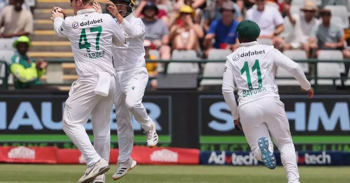 Harmer shines as South Africa wins 3rd cricket test against Australia to claim series 2-1