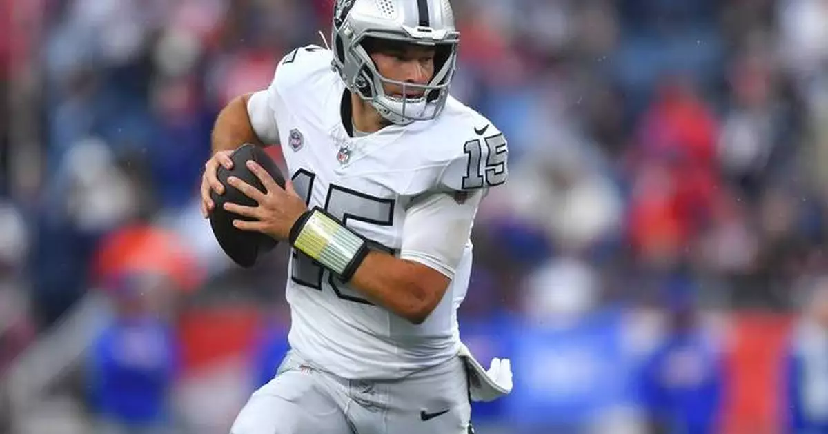 Fernando Mendoza makes NFL debut in Raiders' blowout loss to Patriots