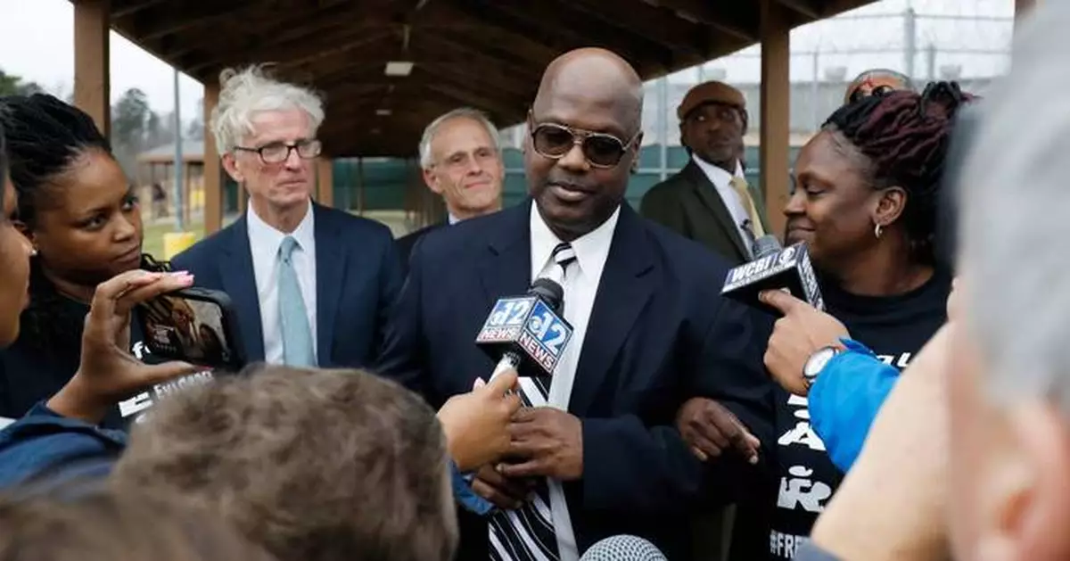 Curtis Flowers, a Black man whose death sentence was tossed by Supreme Court, dies in Mississippi