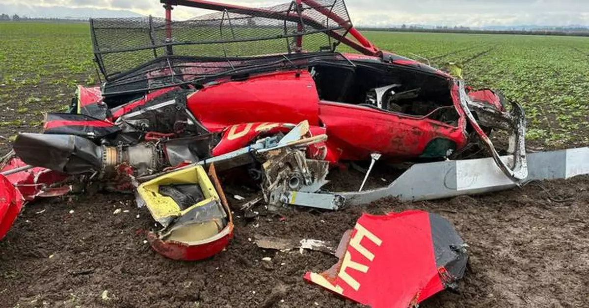 3 killed in helicopter collision that shut down part of an Oregon highway