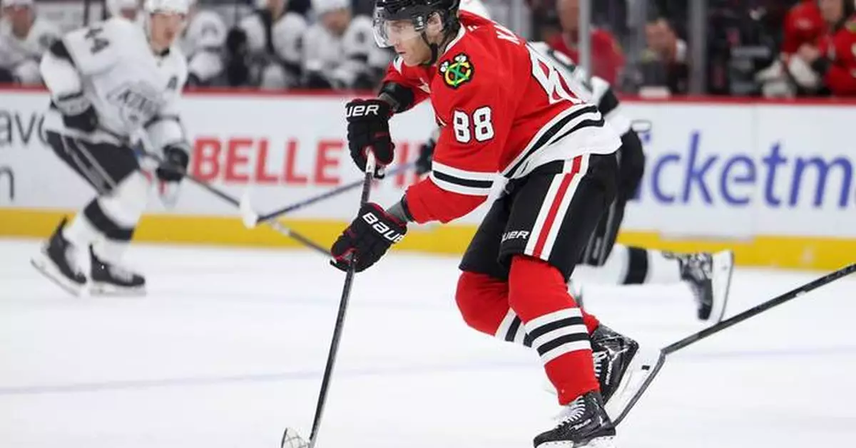Wyatt Kaiser scores as the Chicago Blackhawks stop a 3-game slide, topping the Los Angeles Kings 2-1