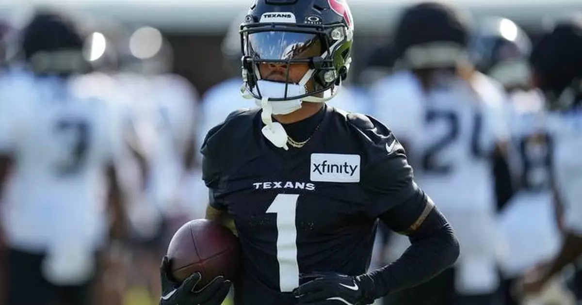 Texans savor Tank Dell’s emotional return after a catastrophic knee injury