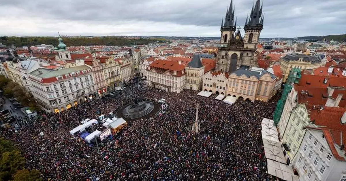 Thousands protest in Prague as government advances public media funding overhaul