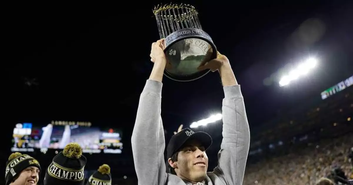 Brewers fans flood Milwaukee streets for a long-awaited World Series victory celebration