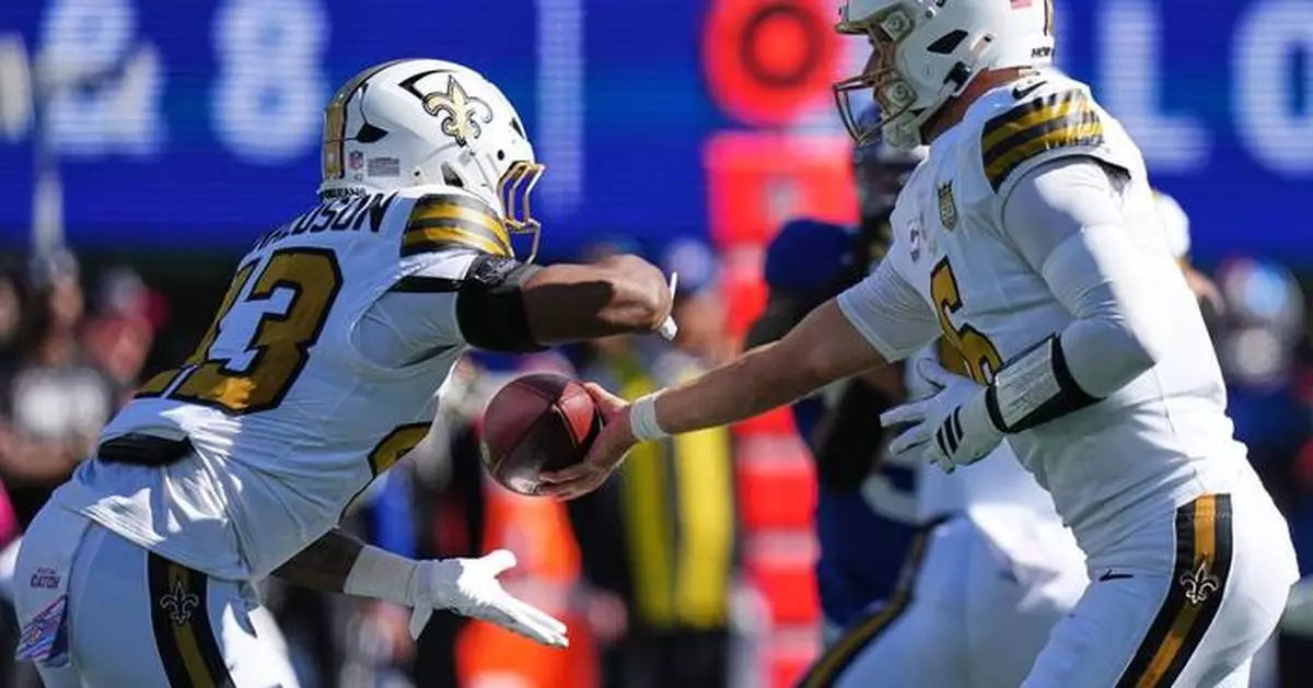 Saints look to take skid-ending effort at Giants overseas